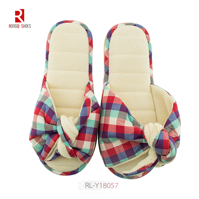 Wholesale fancy winter indoor cotton women slippers with knot and logo and print customized