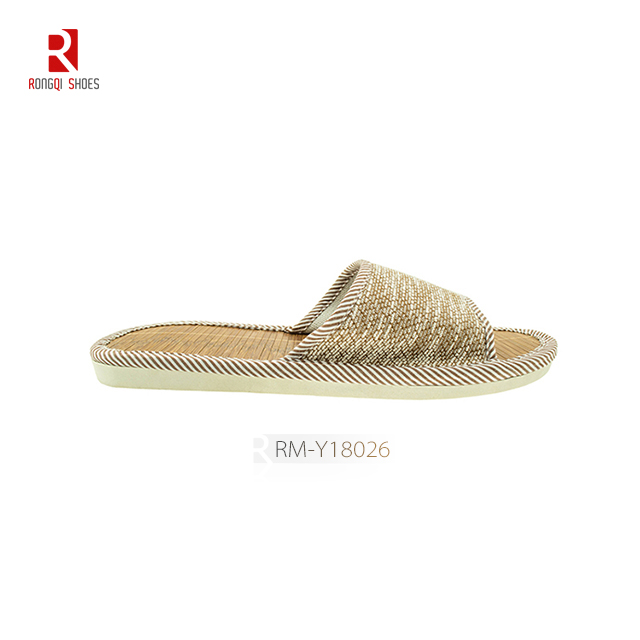 Wholesale fancy Japanese style indoor unisex bedroom slippers with straw mat insole